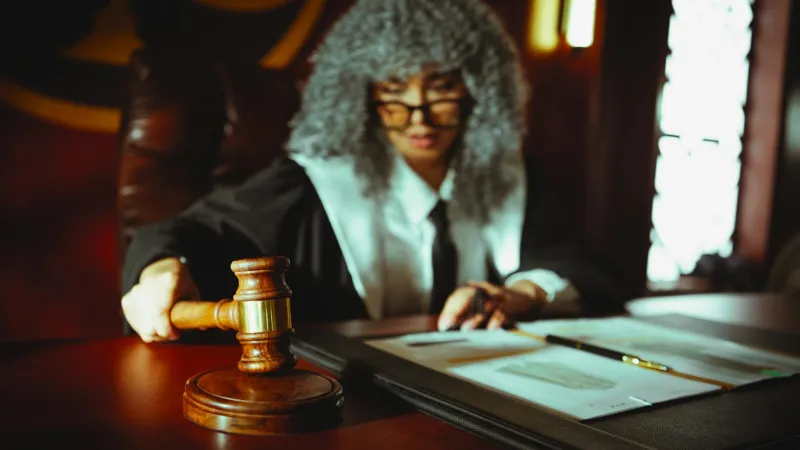 The Stenographer's Gavel: How a Note-Taker Became the Judge Nobody Expected